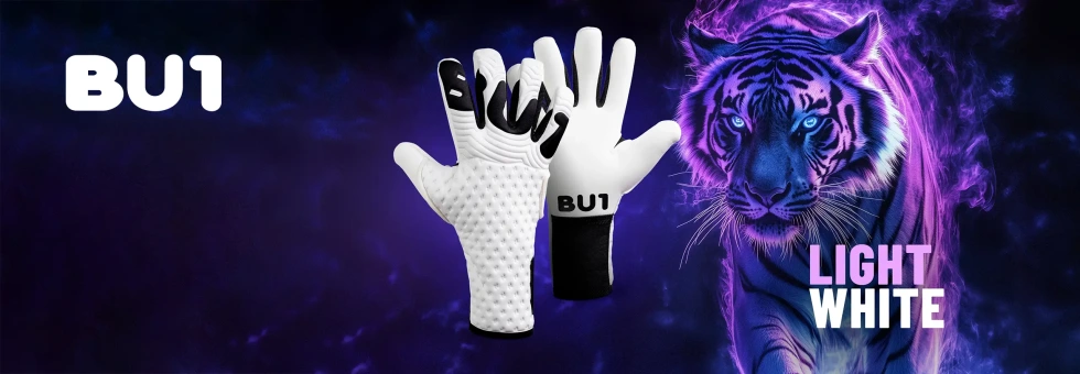 BU1 – Goalkeeper gloves and sportswear